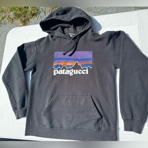 Patagucci Black faded Sweatshirt Hoodie Casual Style size Medium